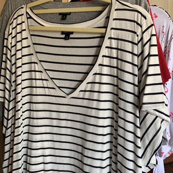 Torrid Size 6 Blk white stripe - Picture 2 of 5